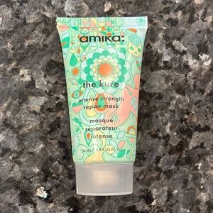 Bundle & Save Sample Amika the Kure hair mask
